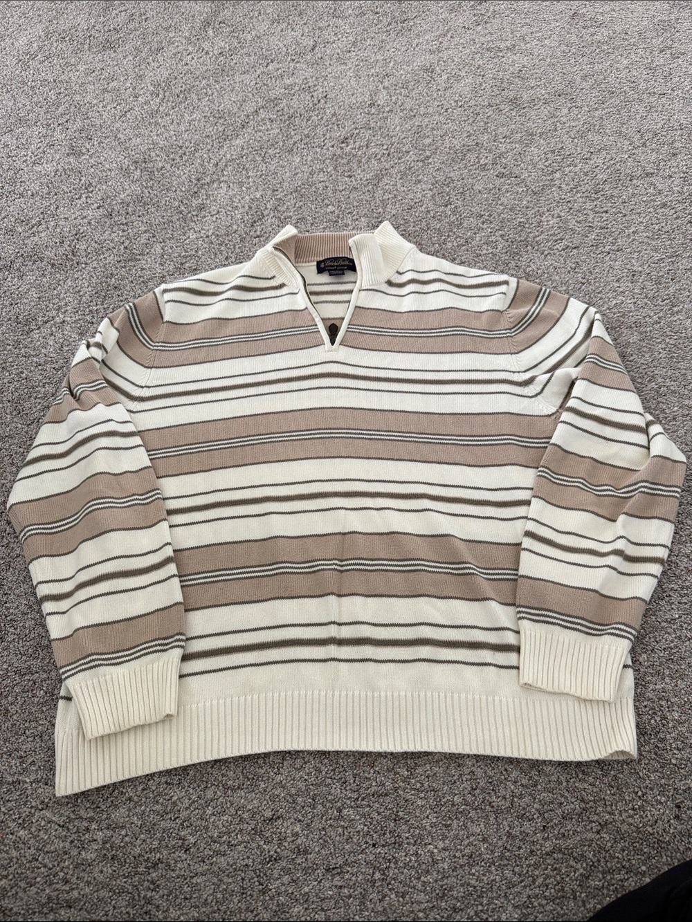 Brooks Brothers men’s Cream and Taupe Striped V-Neck quarter zip Sweater XL